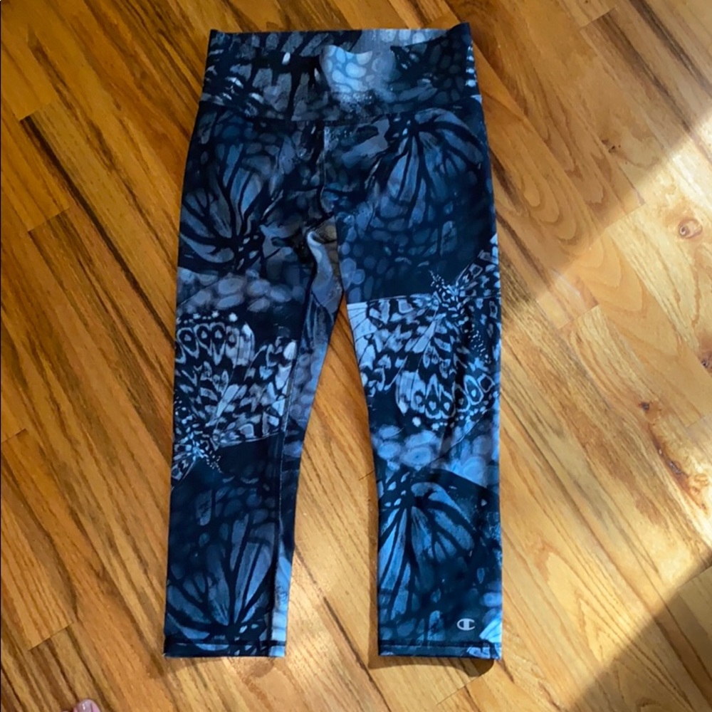Grey / black butterfly crop leggings